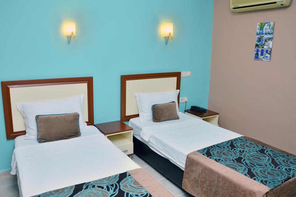 Cekmen Hotel Kemer Bilik gambar