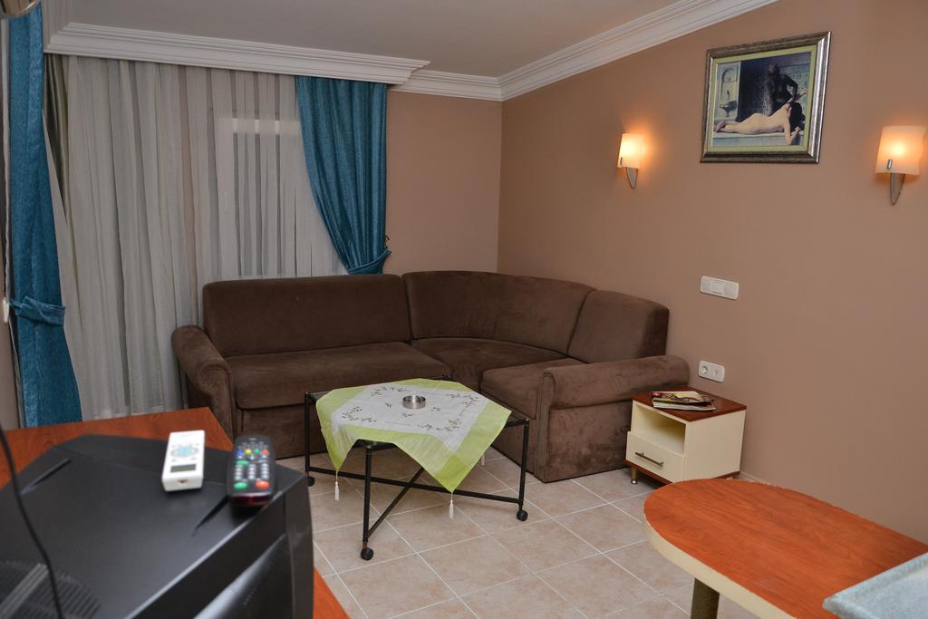 Cekmen Hotel Kemer Bilik gambar